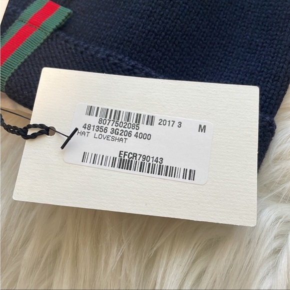 GUCCI Loved Navy Wool Beanie - Picture 8 of 11